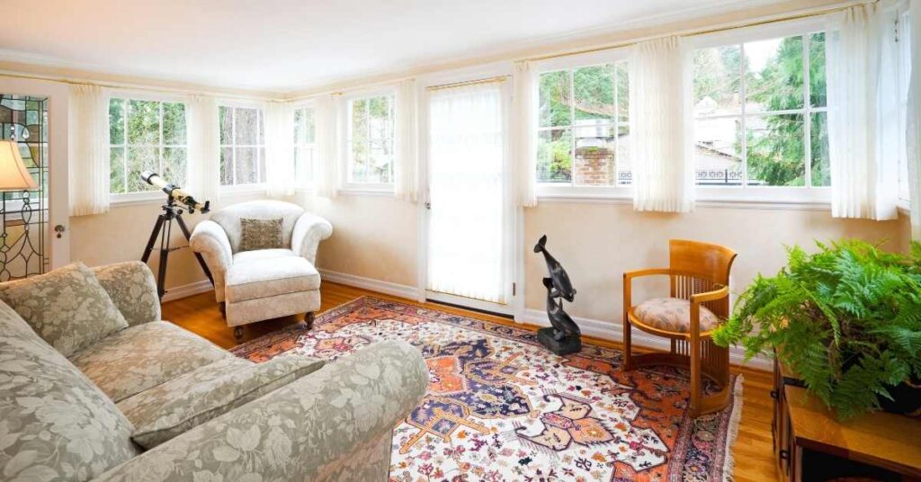 What Do House Sitters Do? 9 House Sitting Duties You Should Know