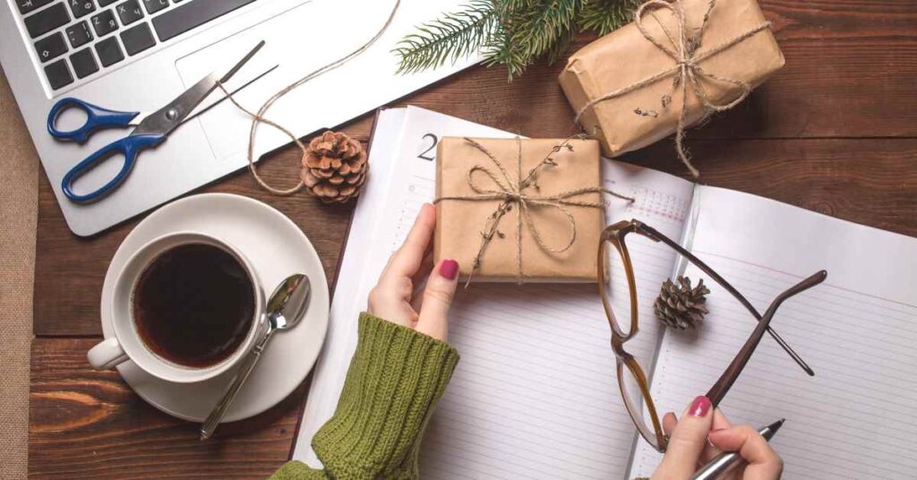 20 Best Gifts For Someone Going Abroad Your Guide To Picking Practical Presents