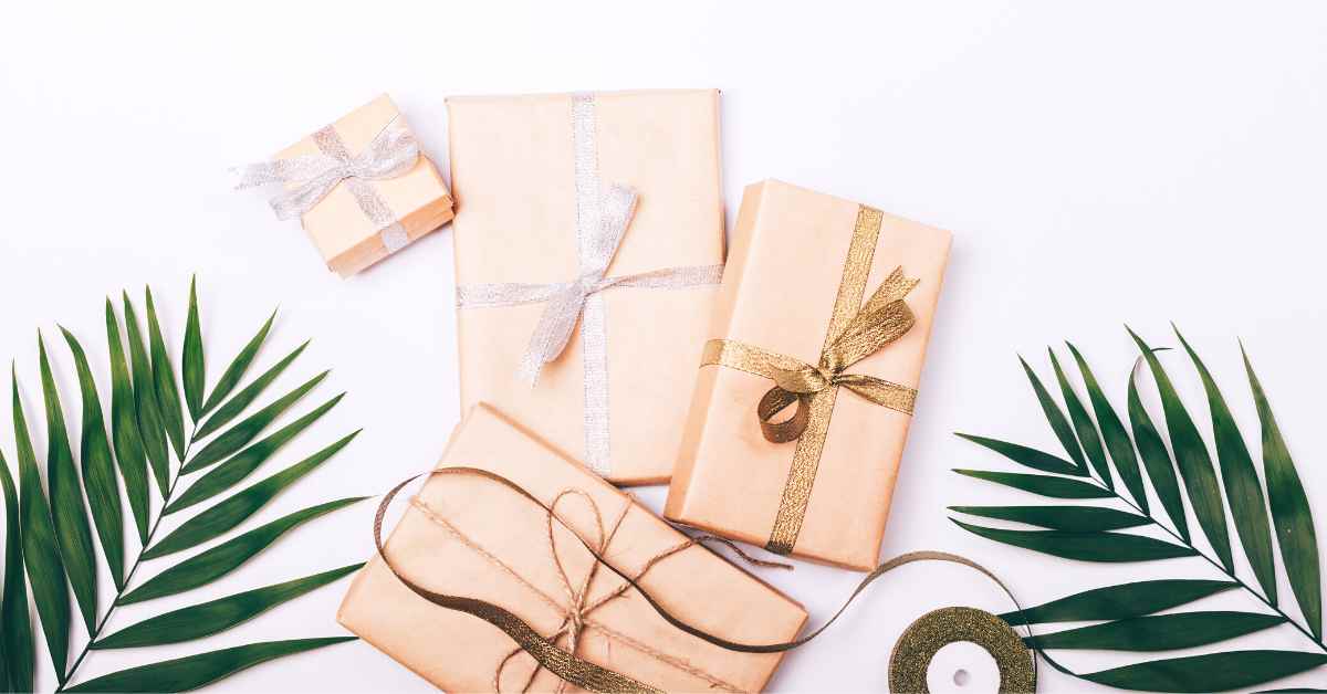 Last-minute Holiday Gift Ideas for College Students on a Budget |  CollegeData